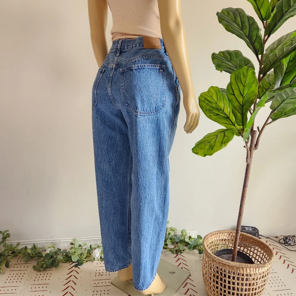 Madewell | Pieced Barrel-Leg Jeans - Picture 11 of 16